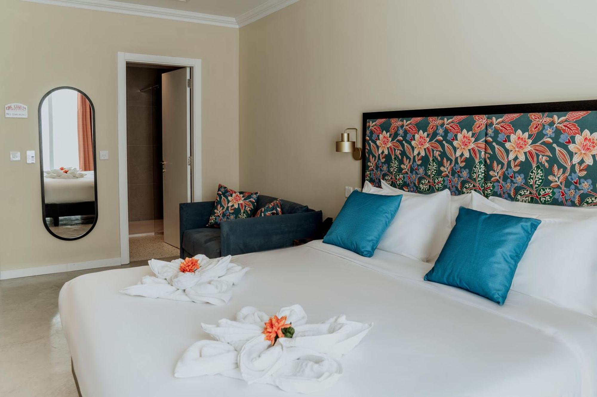 ואלטה King Charles Hotel מראה חיצוני תמונה