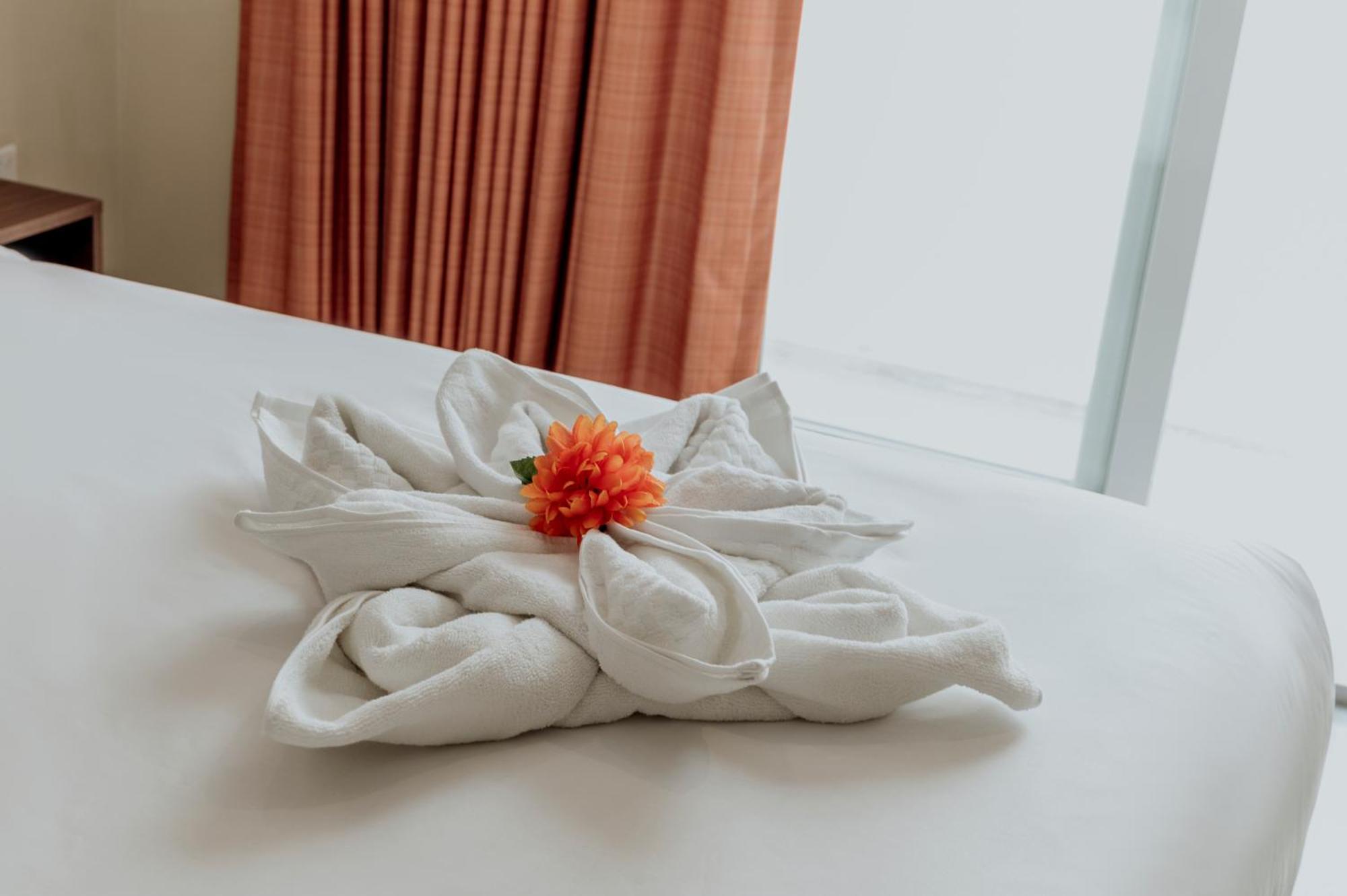 ואלטה King Charles Hotel מראה חיצוני תמונה