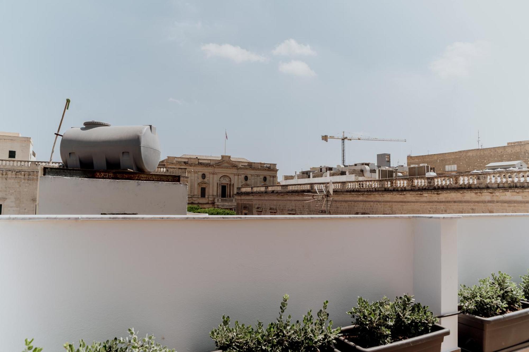 ואלטה King Charles Hotel מראה חיצוני תמונה