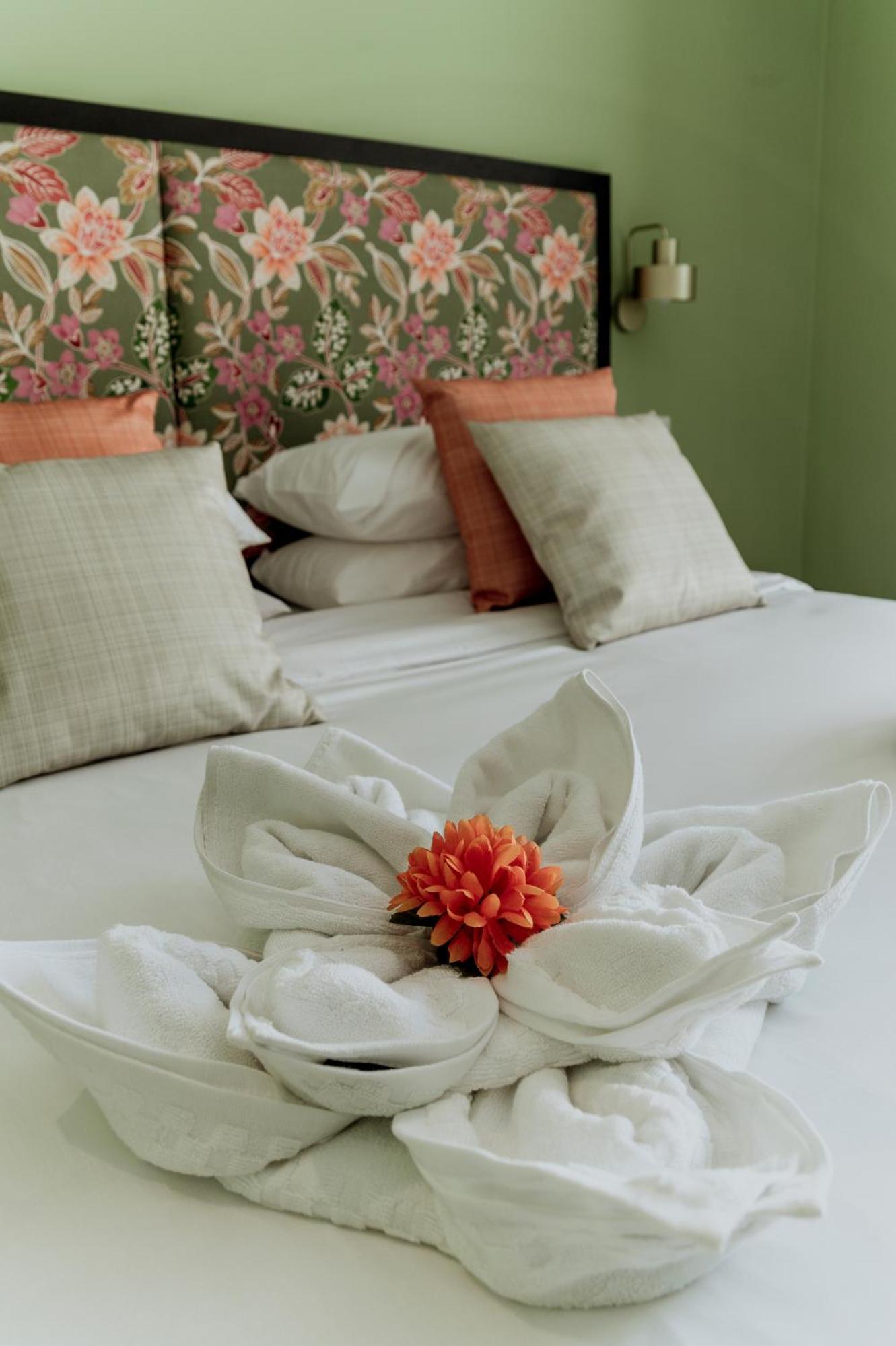 ואלטה King Charles Hotel מראה חיצוני תמונה